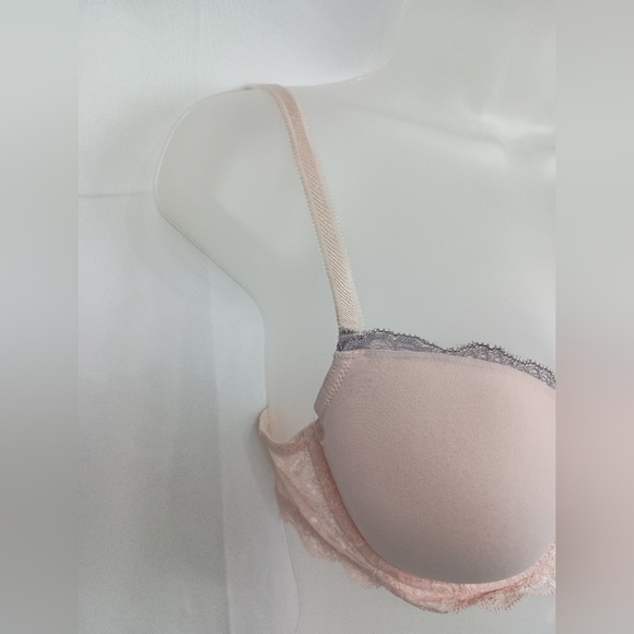 2/$30 VICTORIA SECRET Elegant Lace Trimmed Bra in Barbiecore ButterlyPink (#822) - Picture 3 of 6